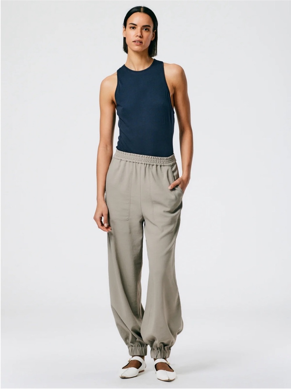 Tibi Lightweight Elastic-Waist Joggers in Light Taupe